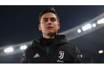 ディバラ、妻との微笑ましい「絡み合い運動」がこれ 画像