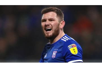 “インロック”した英名門FW、「遅刻避けるための技」が荒業すぎる 画像