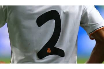 CBなのに「背番号2」で暴れる8人の守備者 画像