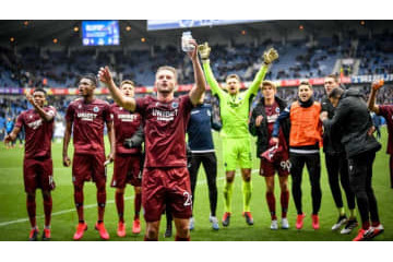 ベルギーリーグ、全試合がキャンセル！優勝が決定、小林のベフェレンは降格回避 画像