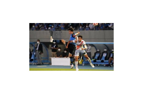 三笘薫の後継？川崎アカデミー出身、宮城天がトップデビュー！サッカーに加え歌もウマい