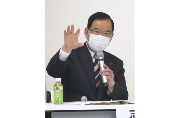 東京都内の会合に出席した共産党の志位委員長＝5日午後