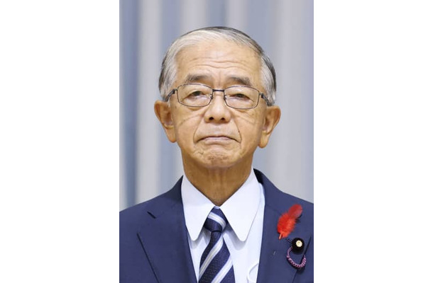 金子原二郎氏