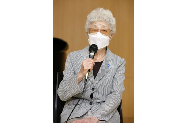 横田めぐみさんとの再会を願うコンサートを終え、取材に応じる母早紀江さん＝28日午後、川崎市（代表撮影）