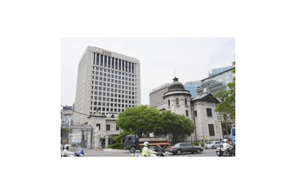 ソウルにある韓国銀行＝2020年（共同）