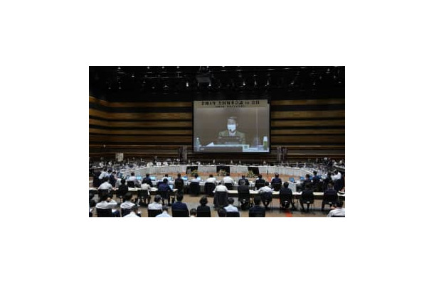 奈良市で始まった全国知事会議＝28日午前