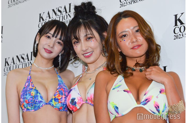 「KANSAI COLLECTION 2023 S／S」囲み取材に出席した岡田紗佳、熊田曜子、白波瀬海来（C）モデルプレス