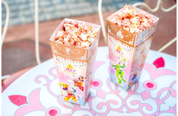 ベリーチーズケーキポップコーンレギュラーボックス１個￥400（C）Disney