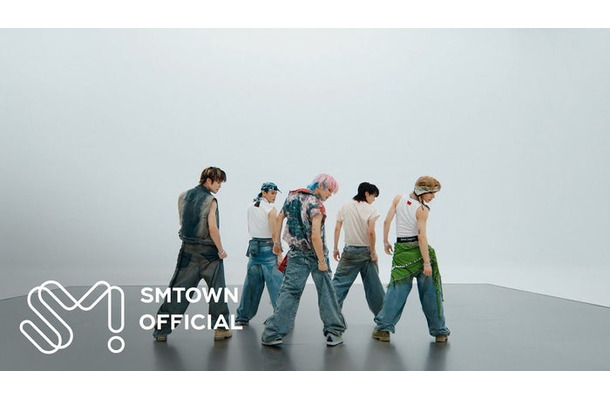 NCT U「Baggy Jeans」／SMTOWN YouTubeチャンネルより