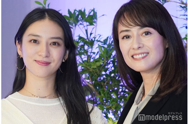 囲み会見に出席した武井咲、後藤久美子（C）モデルプレス