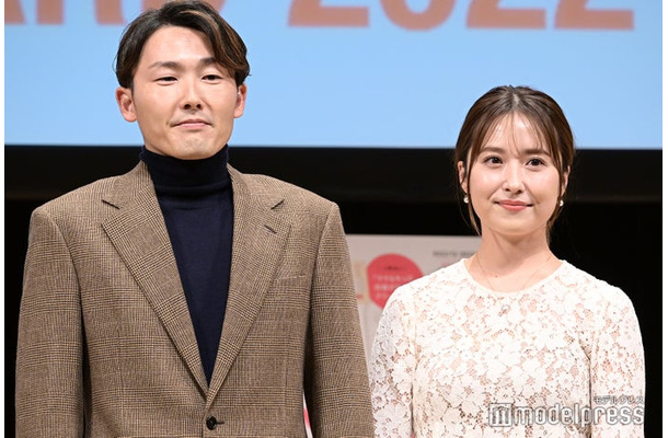 源田壮亮選手、衛藤美彩（C）モデルプレス