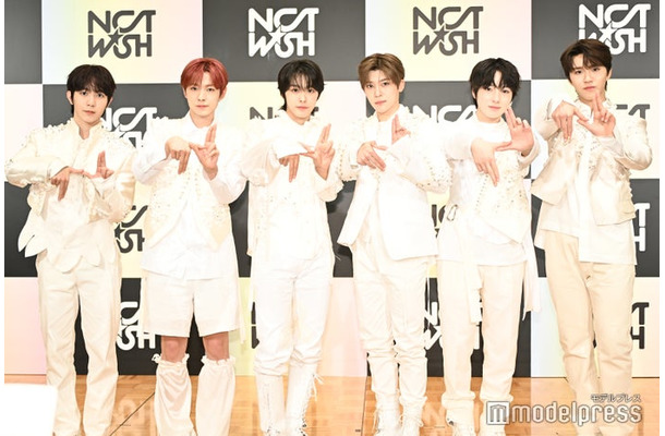 たNCT WISH（左から）リョウ、ユウシ、リク、シオン、サクヤ、ジェヒ（C）モデルプレス