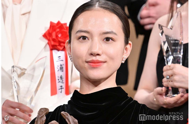 杉村春子賞を受賞した清原果耶（C）モデルプレス