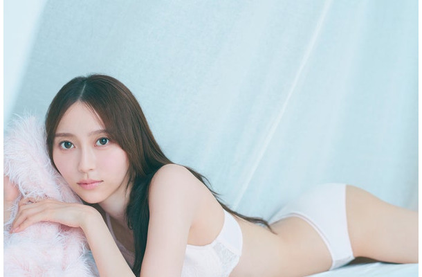 弓木奈於 1st写真集「天使だったのか」／撮影：三瓶康友／ワン・パブリッシング