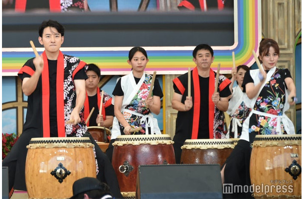 和太鼓パフォーマンスを披露した「フジアナTAIKO 魂」（C）モデルプレス