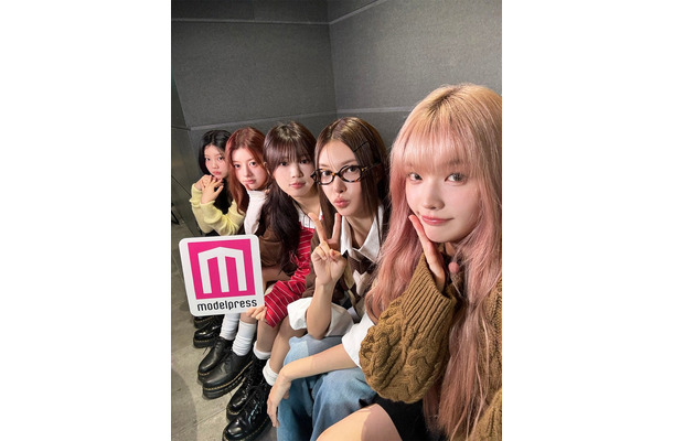 WONHEE（ウォンヒ）、MINJU（ミンジュ）、 MOKA（モカ）、YUNAH（ユナ）IROHA（イロハ）／ILLIT（P）&（C） BELIFT LAB Inc.