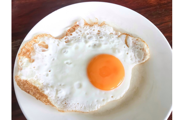 夕食の目玉焼きで…妻「何かける？」今までなかった発想に「混乱した」「私だけだった」