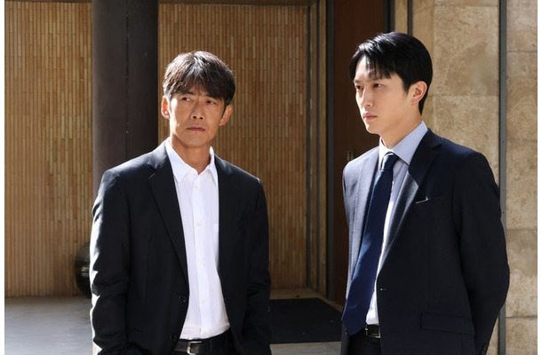 反町隆史、杉野遥亮「オクラ〜迷宮入り事件捜査〜」第6話（C）フジテレビ