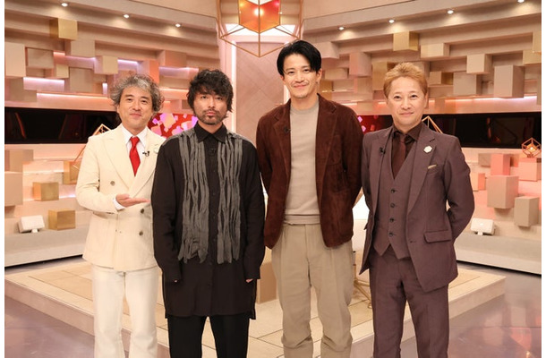 （左から）ムロツヨシ、山田孝之、小栗旬、中居正広