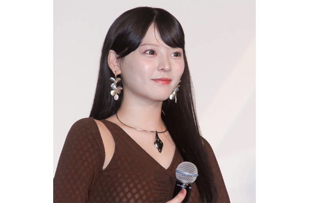 齊藤なぎさ、まっすぐな見つめ合い風SHOTに反響「可愛すぎて、目が離せない」「天使すぎるよ」