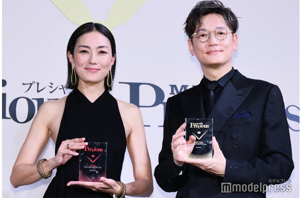 「Precious WATCH AWARD 2024発表・贈賞式」に出席した板谷由夏、井浦新（C）モデルプレス