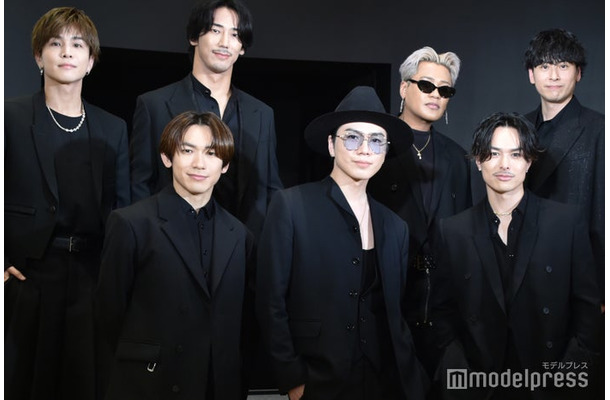 三代目 J SOUL BROTHERS EXHIBITION「JSB3 CLASS」に出席した三代目 J SOUL BROTHERS（前列左から）NAOTO、OMI、今市隆二（後列左から）岩田剛典、小林直己、ELLY、山下健二郎（C）モデルプレス