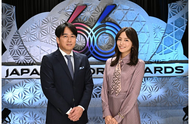 安住紳一郎アナウンサー、川口春奈（C）TBS