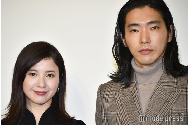 吉高由里子、柄本佑（C）モデルプレス