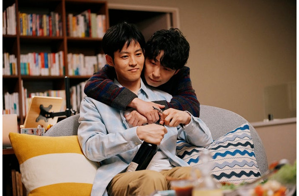 松坂桃李、星野源「スロウトレイン」（C）TBS