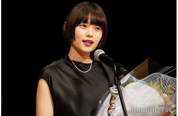 「第46回ヨコハマ映画祭」表彰式に登壇した杉咲花（C）モデルプレス