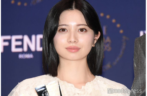 ワンレンボブの桜田ひより（C）モデルプレス