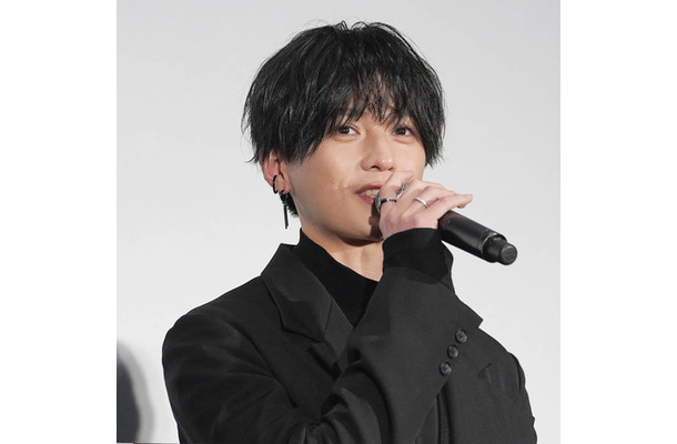 八木勇征、ナチュラルな振り向きSHOTに「ビジュ最高」「今日もかっこよすぎる」の声