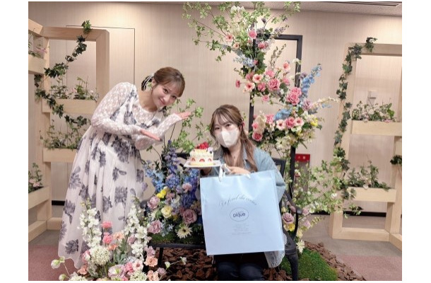第5子妊娠中の辻希美、三男と駄菓子屋へ！“気づけば全部甘いもの”な購入品も公開「本当に止まらない」