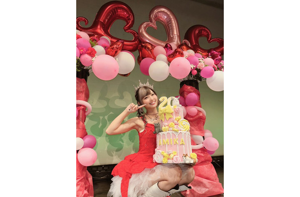 あみか（AMIKA）初のソロライブの様子（提供写真）