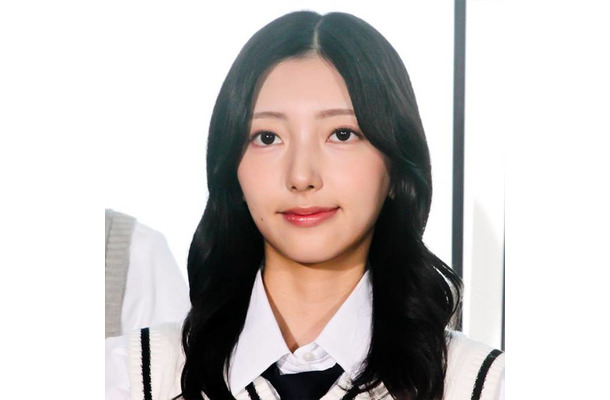 小西夏菜実、“ひなた坂46”メンバーとじゃれ合うオフSHOTに「表情がぶっ刺さる」「目に焼き付けよう」の声