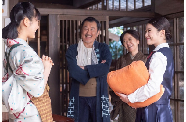 原菜乃華、吉田鋼太郎、浅田美代子、今田美桜「あんぱん」第30話（C）NHK