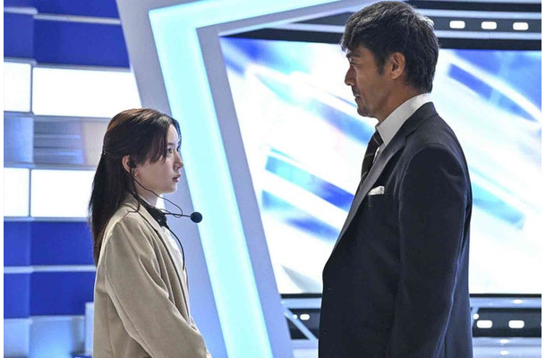 永野芽郁、阿部寛「キャスター」第6話（C）TBS