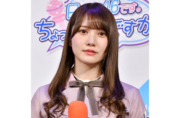 「これは天使」加藤史帆、ハイトーン×ハーフアップスタイルの横顔SHOTに「美しすぎます」の声