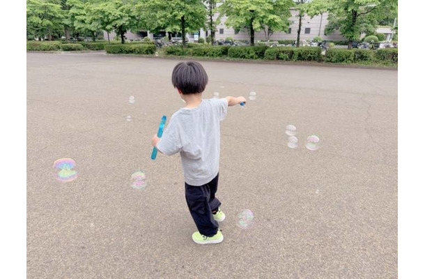 第5子妊娠中の辻希美、杉浦太陽＆三男と公園へ！親子で休日を満喫「微笑ましい光景で幸せでした」