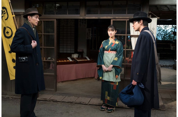 中島歩、原菜乃華、北村匠海「あんぱん」第43話(C)NHK