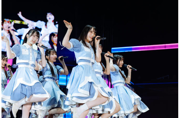 日向坂46の5期生が初のパフォーマンス！個性あふれる特技＆フレッシュな魅力で会場を揺らす