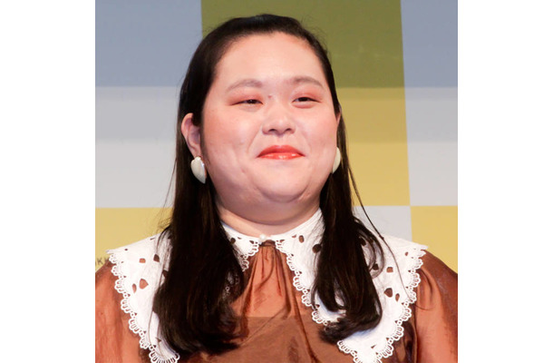 ぼる塾・田辺智加「これすごいね」きらめきに感心！お呼ばれ結婚しにも使用したアイシャドウ