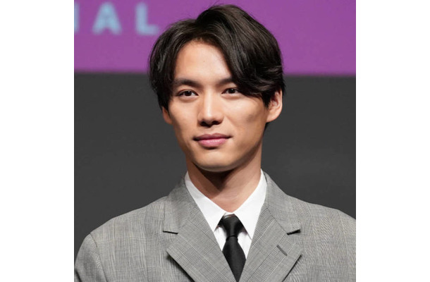 福士蒼汰、美しい風景とパシャリ！バースデー報告SHOTに「32歳お誕生日おめでとう」「素敵な写真」の声