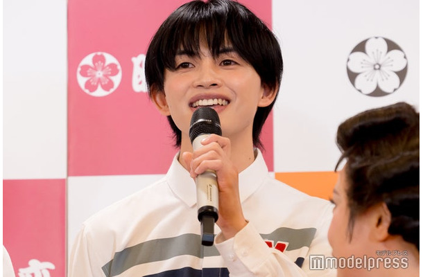 「サザエさん」合同取材会に出席した草川直弥（C）モデルプレス