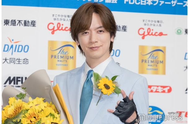 授賞式に出席したDAIGO（C）モデルプレス