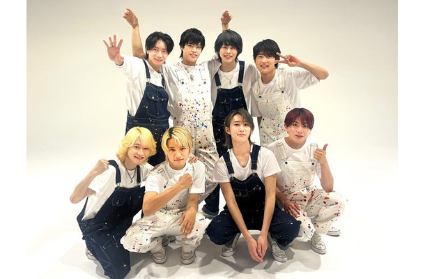 (後列左から) 川崎星輝、菅田琳寧、矢花黎、稲葉通陽、(前列左から)今野大輝、鈴木悠仁、橋本涼、本高克樹 (提供写真)