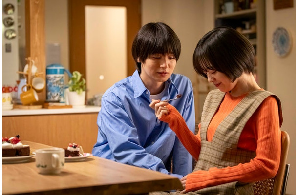 伊野尾慧、伊原六花「パラレル夫婦 死んだ“僕と妻”の真実」（C）カンテレ