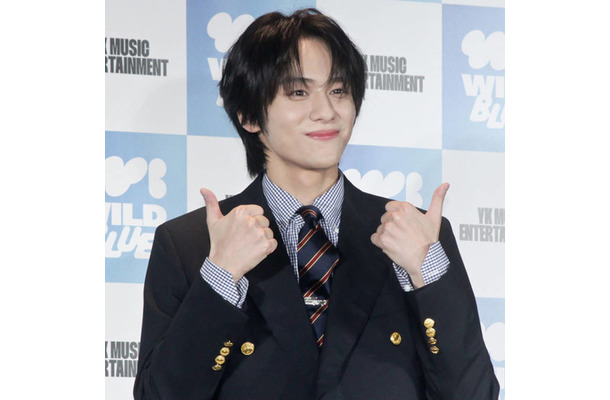 「どっちもわんこ」山下幸輝、大型犬と戯れる笑顔SHOTにファンほっこり「平和空間すぎ」
