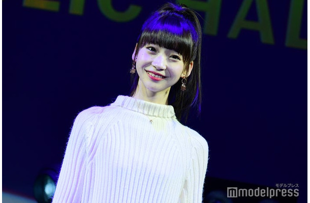 イメチェン前の荻野由佳（C）モデルプレス