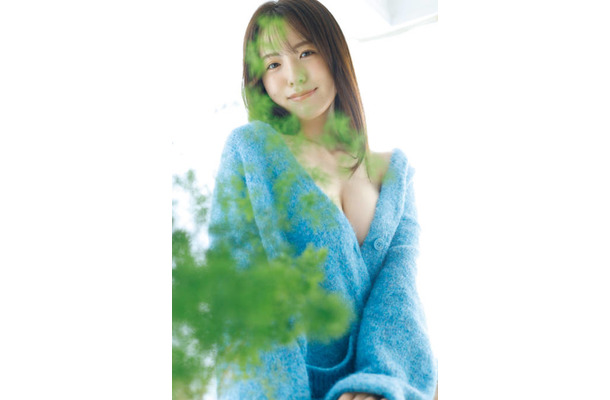 グラビア界のシンデレラガール・西野夢菜、Fカップのマシュマロボディを“ゆめかわ”な世界観で大胆見せ